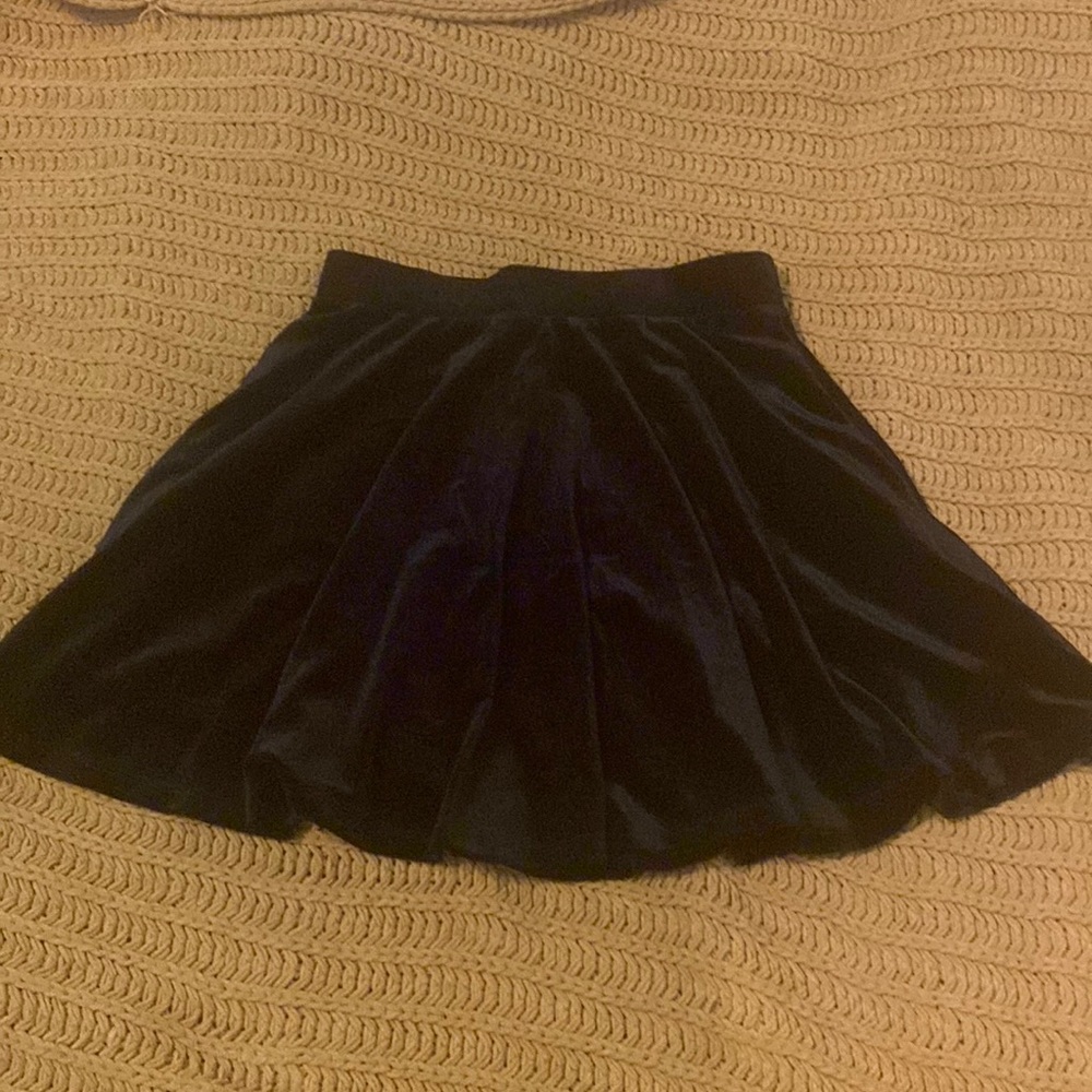 Hot Topic Velvet Skater Skirt